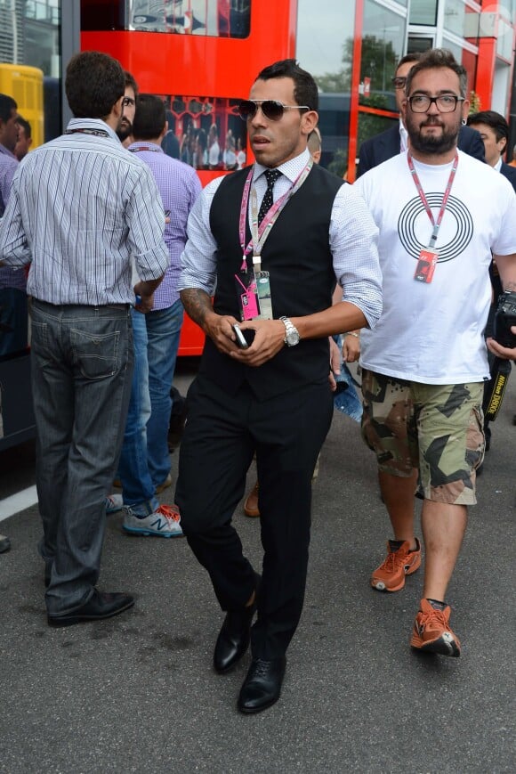 Carlos Tevez dans les travées du Grand Prix d'Italie à Monza, le 8 septembre 2013