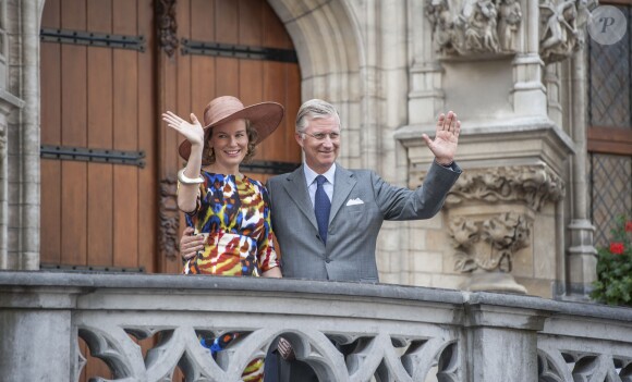 <p>Le roi Philippe et la reine Mathilde de Belgique ont lancé le 6 septembre 2013 à Louvain, dans le Brabant flamand, leur tournée ''Joyeuses rentrées'' destinée à prendre contact avec leurs sujets suite à l'intronisation du nouveau souverain le 21 juillet.</p>