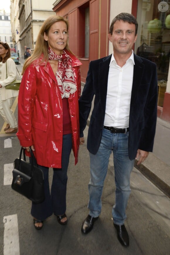 Anne Gravoin et son mari Manuel Valls - Soirée du nouvel an juif chez Marek Halter à Paris le 8 septembre 2013.
