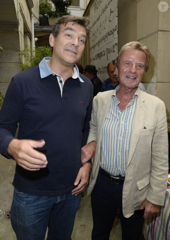 Arnaud Montebourg et Bernard Kouchner - Soirée du nouvel an juif chez Marek Halter à Paris le 8 septembre 2013.