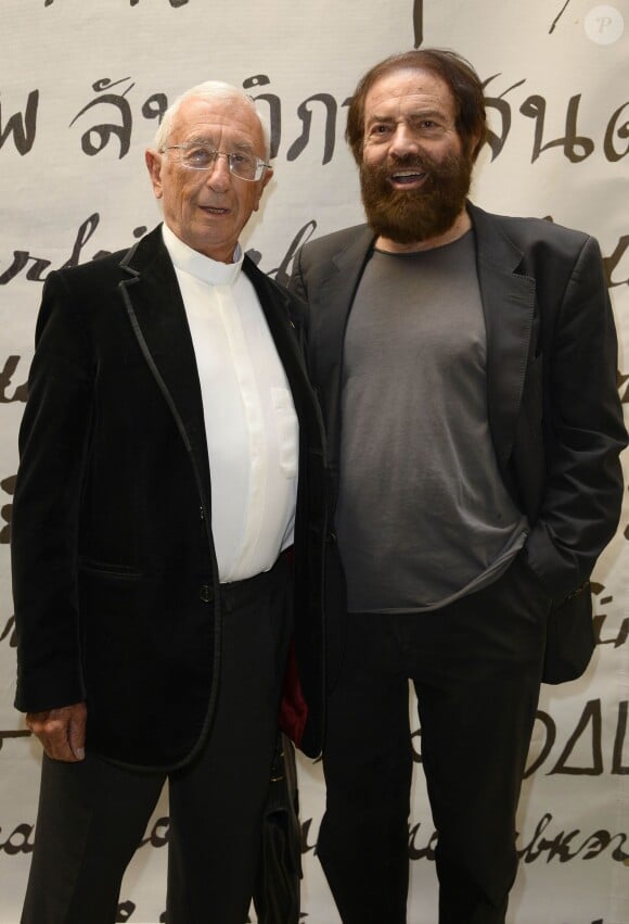 L'Abbé Alain de la Morandais et Marek Halter - Soirée du nouvel an juif chez Marek Halter à Paris le 8 septembre 2013.