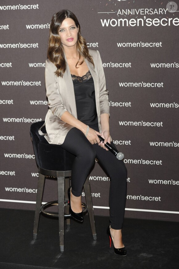 Sara Carbonero lors des 20 ans de la marque de lingerie Woman'secret à Madrid le 11 septembre 2013