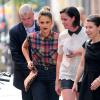 La belle actrice Jessica Alba se balade dans les rues de New York le 11 septembre 2013.
