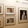 La galerie Proud Camden présente l'exposition "Amy Winehouse: For You I Was a Flame" organisée par la Amy Winehouse Foundation, avec le soutien de la famille de la chanteuse, à Londres, le 11 septembre 2013.