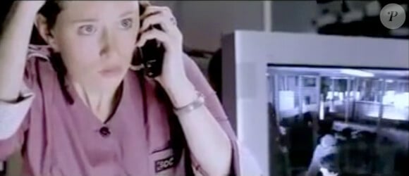 L'actrice Audrey Fleurot dans "J'voulais" le clip de Sully Sefil en 2000.