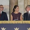 La princesse Victoria de Suède et son époux Daniel lors de l'inauguration de l'exposition "40 ans sur le trône, 40 ans au service de la Suède" dans le cadre du jubilé des 40 ans de règne du roi Carl XVI Gustaf à Stockholm, le 13 septembre 2013