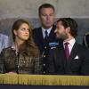 La princesse Madeleine de Suède enceinte et son frère le prince Carl Philip de Suède lors de l'inauguration de l'exposition "40 ans sur le trône, 40 ans au service de la Suède" dans le cadre du jubilé des 40 ans de règne du roi Carl XVI Gustaf à Stockholm, le 13 septembre 2013