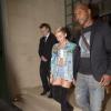 Miley Cyrus arrive a un studio pour une interview avec Alan Carr a Londres, le 11 septembre 2013.  September 11, 2013 Controversial pop star Miley Cyrus is spotted leaving the Soho Hotel in London. The singer departed hand in hand with her mother as photographers clambered around the pair.11/09/2013 - Londres