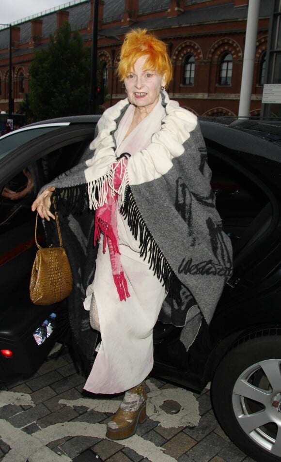 Vivienne Westwood a présenté la collection printemps-été 2014 de son Red Label au German Gymnasium. Londres, le 15 septembre 2013.