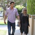 Fergie, enceinte, et son mari Josh Duhamel à la recherche d'une maison a vendre à Pacific Palisades, en mai 2013.