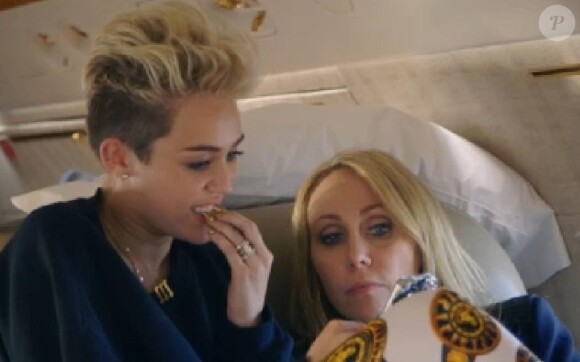 Miley Cyrus et sa mère Tish dans le documentaire "The Movement" sur la nouvelle vie de Miley Cyrus, qui sera dévoilé le 2 octobre 2013.