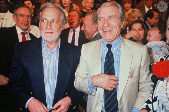 Michel Serrault et Jean Poiret lors de la dernière de l'émission Champs-Elysées présentée par Michel Drucker en 1990