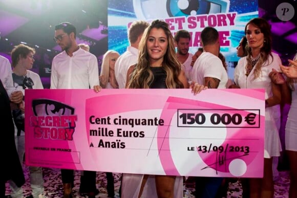 Anaïs grande gagnante de Secret Story 7 avec son chèque de 150 000 euros !