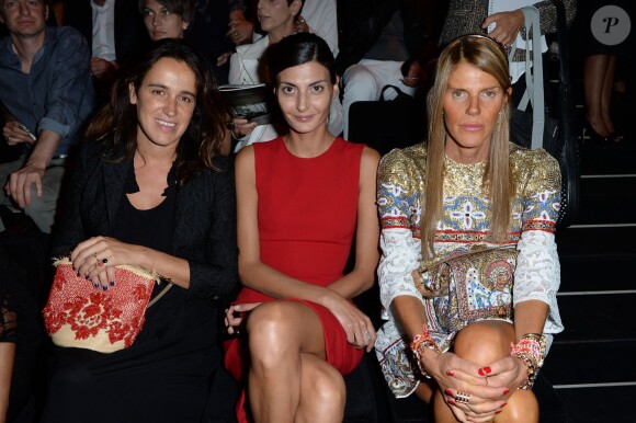 Coco Brandolini d'Adda, Giovanna Battaglia et Anna Dello Russo assistent au défilé Dolce & Gabbana printemps-été 2014 à Milan. Le 22 septembre 2013.