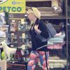 Gwen Stefani fait du shopping au magasin PETCO à Studio City, le 26 septembre 2013.