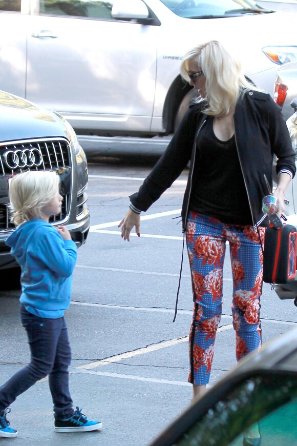 Gwen Stefani, enceinte, amène son fils Zuma à l'école à Los Angeles, le 26 septembre 2013.