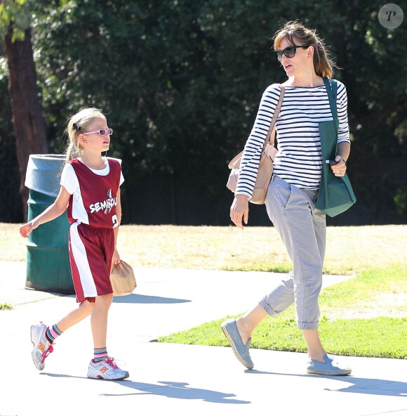 Jennifer Garner est allée chercher sa fille Violet a la fin de son match de basketball a Pacific Palisades. Le 29 septembre.