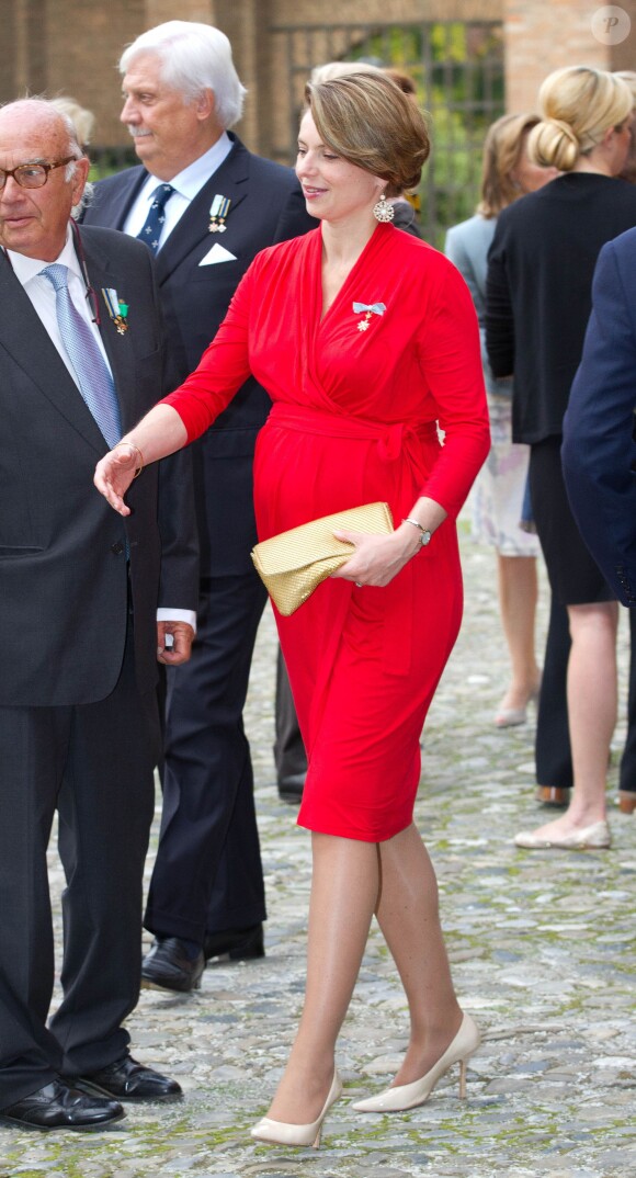 Enceinte de son second enfant avec le prince Carlos, la princesse Annemarie de Bourbon-Parme laissait voir son baby bump, le 28 septembre 2013 à Piacenza (Plaisance).
