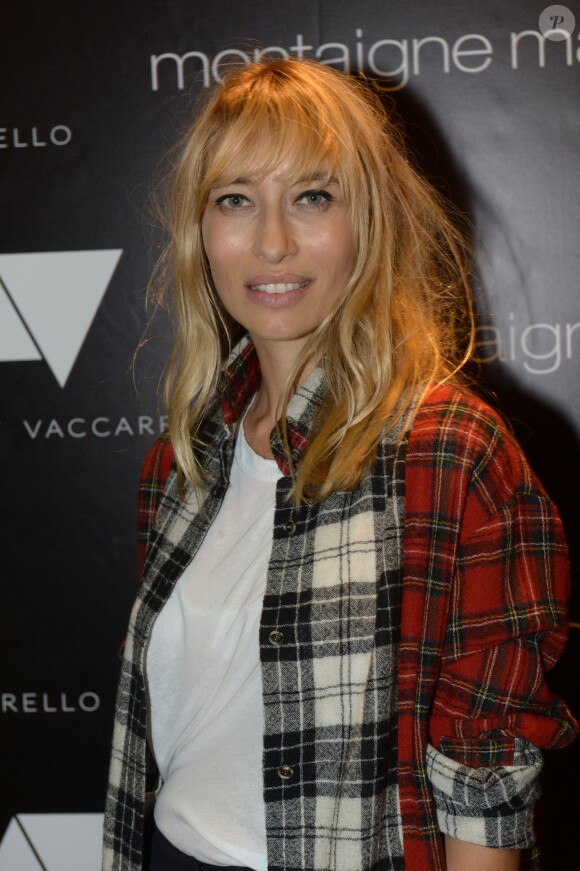 Alexandra Golovanoff lors de la présentation de la nouvelle collection d'Anthony Vaccarello à la boutique Montaigne Market pendant la Fashion Week de Paris, le 1er octobre 2013