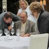 Jacques Chirac, avec son épouse Bernadette et leur amie Maryvonne Pinault, a profité d'un bon moment au restaurant Le Girelier à Saint-Tropez le 4 octobre 2013.