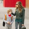 Sarah Jessica Parker emmène son fils James à l'école à New York, le 9 octobre 2013.
