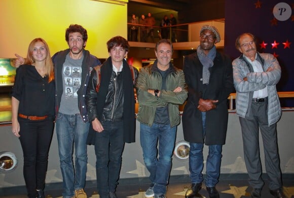 Gérard Hernandez, Alison Wheeler, Lucien Jean-Baptiste, José Garcia, Douglas Attal et Solal Forte à la première du film Fonzy au Kinepolis de Lomme, le 10 octobre 2013.