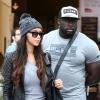 Exclusif - Nabilla Benattia quitte Paris et prend le train à la gare de Lyon le 4 octobre 2013.