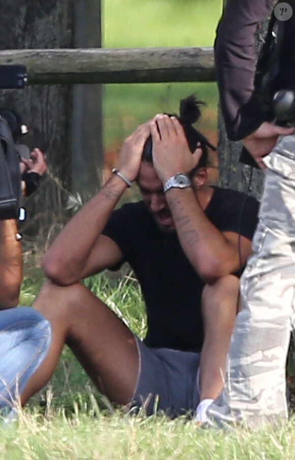 Exclusif - Thomas Vergara, le compagnon de Nabilla Benattia, fait sa séance de sport au bois de Boulogne, le 8 octobre 2013.