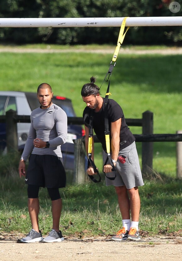 Exclusif - Thomas Vergara, le compagnon de Nabilla Benattia, fait sa séance de sport au bois de Boulogne, le 8 octobre 2013.