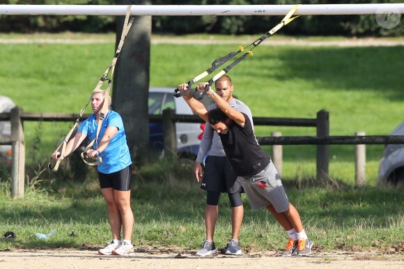 Exclusif - Thomas Vergara, le compagnon de Nabilla Benattia, fait sa séance de sport au bois de Boulogne, le 8 octobre 2013.