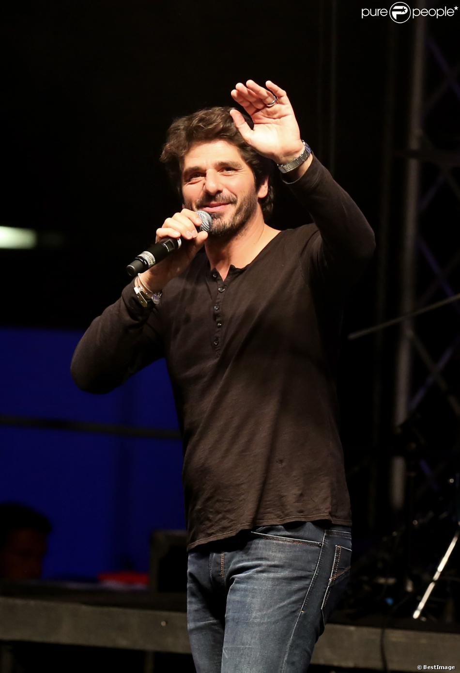 Patrick Fiori à Lyon, le 12 octobre 2013, lors de la 7ème édition de &quot;Foot-Concert&quot; au Palais des sports.