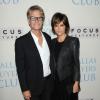 Harry Hamlin et Lisa Rinna à la première de Dallas Buyers Club à Beverly Hills, Los Angeles, le 17 octobre 2013.