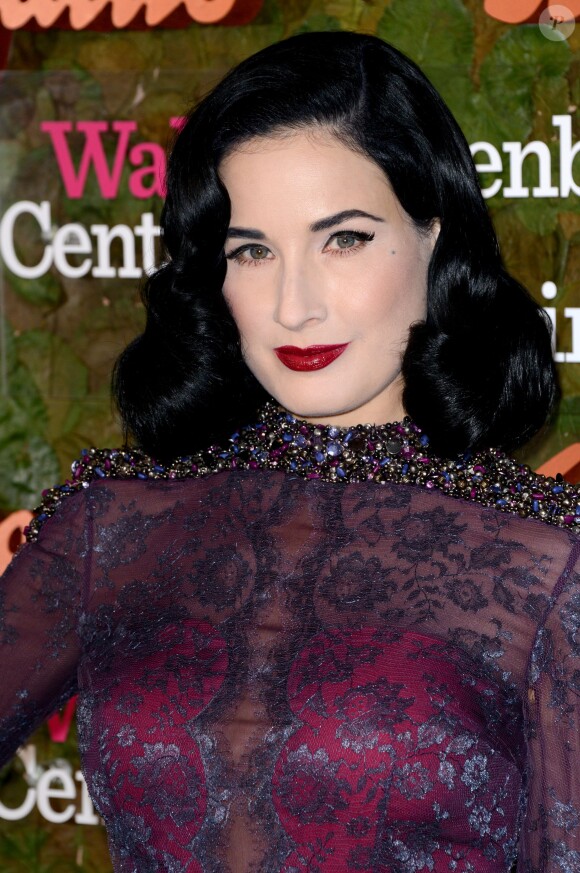Dita Von Teese au gala d'ouverture du Wallis Annenberg Center for the Performing Arts à Beverly Hills, le 17 octobre 2013.