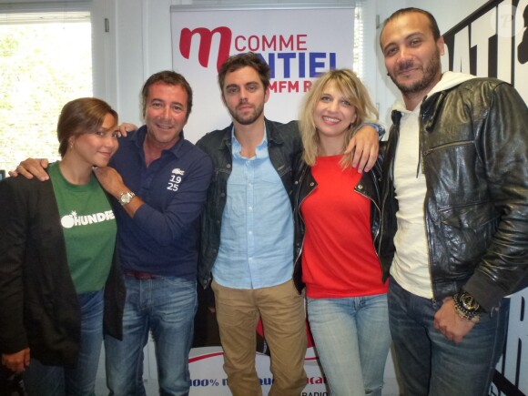 Bernard Montiel reçoit Amanndine Bourgeois, Leslie, Merwan Rim et Bastien Lanza dans son émission M comme Montiel, le samedi 19 octobre 2013.