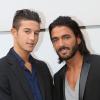Exclusif - Thomas Vergara et Tarek Benattia prennent la pose devant chez NRJ12, le 21 octobre 2013, à Paris