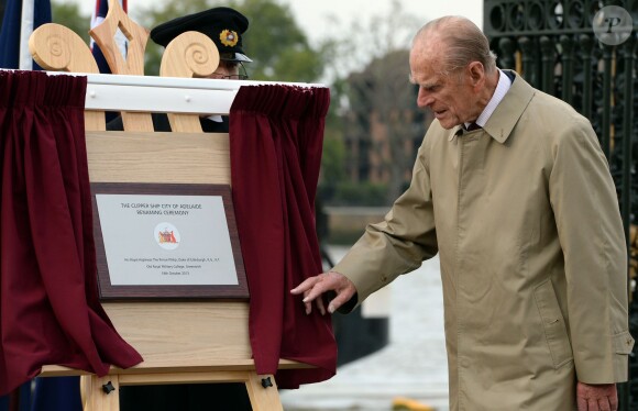 Le prince Philip au collège naval de Greenwich le 18 octobre 2013 pour le baptême d'un navire.