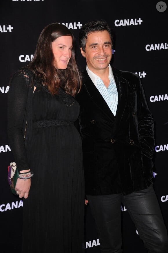 Ariel Wizman et sa compagne Osnath Assayag lors de la soirée de rentrée Canal+ organisée à Paris, le 28 août 2013.