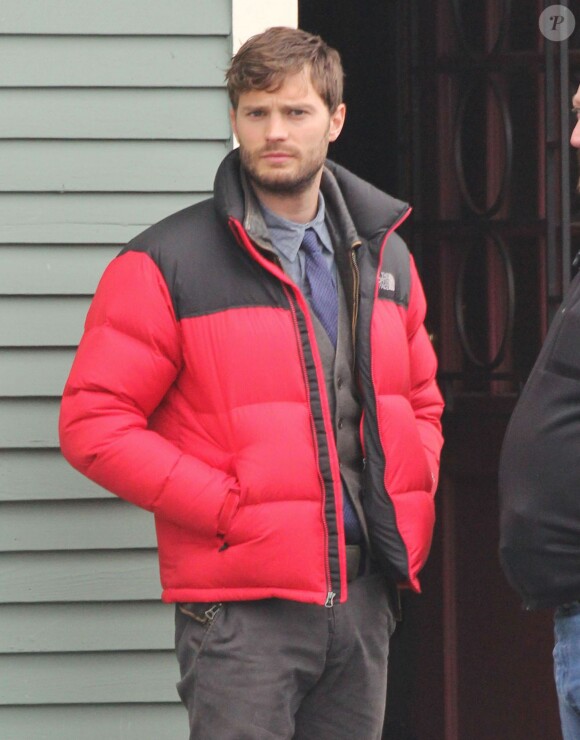 Exclusif - Jamie Dornan revient sur le tournage de la série "Once upon a time" à Vancouver le 31 janvier 2013