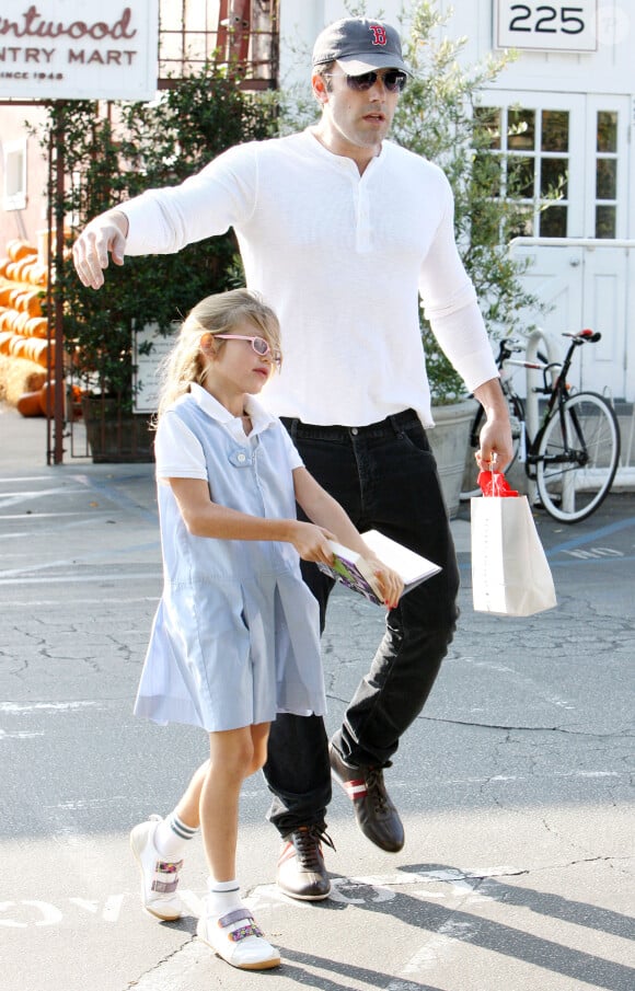 Ben Affleck et sa fille Violet à Los Angeles, le 24 octobre 2013.