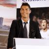Cristiano Ronaldo lors de la conférence de presse qui annonçait la prolongation de contrat du buteur du Real Madrid, le 15 septembre 2013 à Madrid