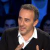 Elie Semoun parle de son livre dans On n'est pas couché sur France 2, le samedi 26 octobre 2013.