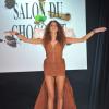 Noémie Lenoir lors du défilé du 19e Salon du chocolat à Paris, à la Porte de Versailles, le 29 octobre 2013