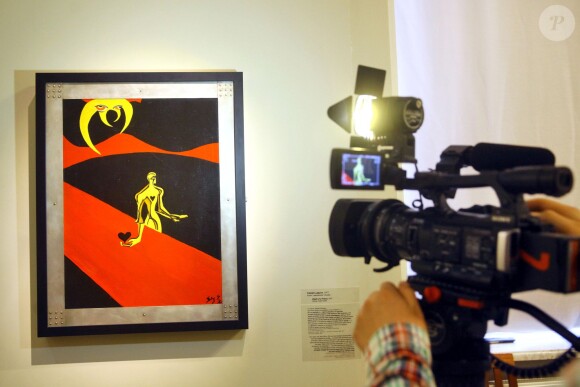 L'inauguration d'une exposition des peintures de Sylvester Stallone au château du Musée d'Etat russe des ingénieurs à Saint-Pétersbourg en Russie le 27 octobre 2013
