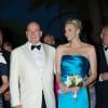 Le prince Albert II de Monaco et son épouse Charlene de Monaco lors du 65ème bal de la Croix Rouge au Sporting de Monte Carlo à Monaco le 2 août 2013