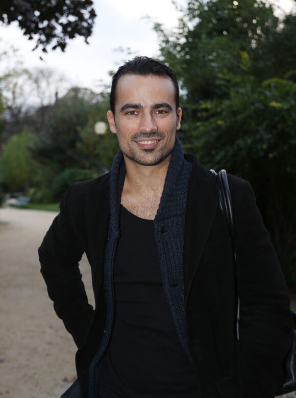 Damien Sargue arrivant lors de l'enregistrement de l'émission Vivement dimanche à Paris le 6 novembre 2013. Diffusion sur France 2 le 10 novembre