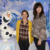 Anne Marivin et Daphné Bürki découvrent le Noël Enchanté des parcs Disneyland Paris, à Marne-la-Vallée, le 9 novembre 2013.
