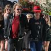 Johnny Hallyday, sa femme Laeticia et leurs filles Jade et Joy à Malibu, le 9 novembre 2013.