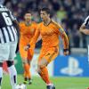 Cristiano Ronaldo entre Fernando Llorente et Paul Pogba lors du match Juventus F.C. - Real Madrid. Turin, le 5 novembre 2013.