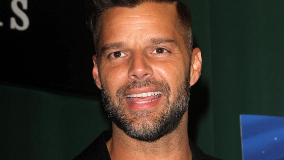 Ricky Martin, inspiré par ses jumeaux et son enfance, se lance un défi