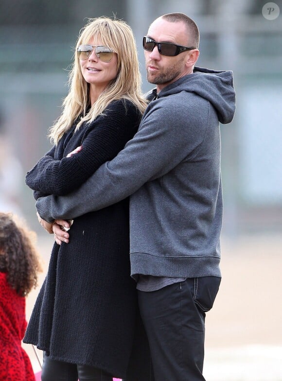 Heidi Klum en compagnie de son petit ami Martin Kristen à Brentwood, Los Angeles, le 16 novembre 2013.